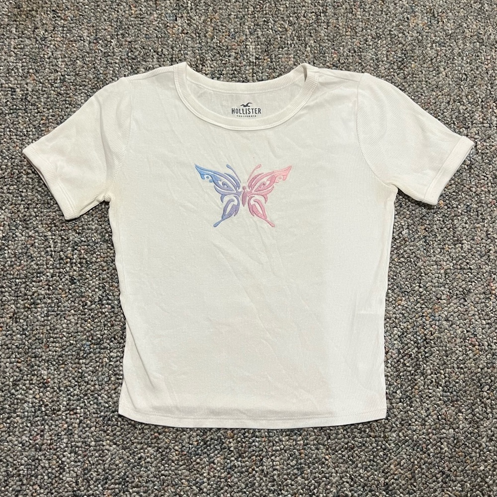 Hollister tee